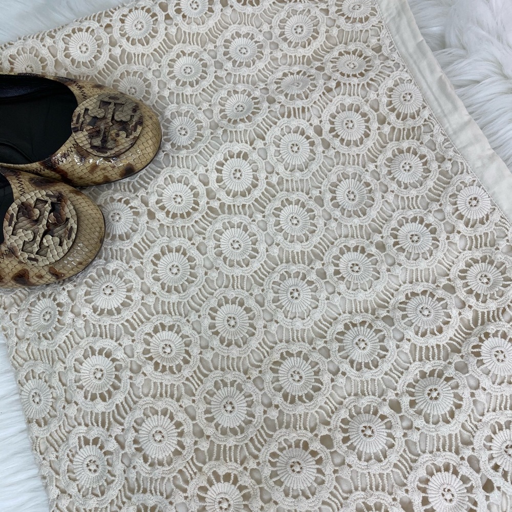 Gap Cream Lace Mini Skirt